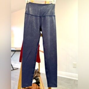 NWOT Beyond Yoga PowerShine Viper Leggings, XS